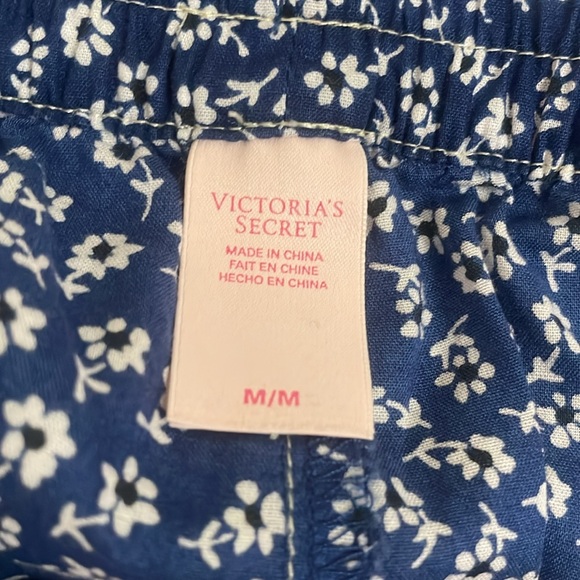 Women’s Size M Blue Floral Victoria’s Secret Matching Pajama Set - Picture 3 of 4